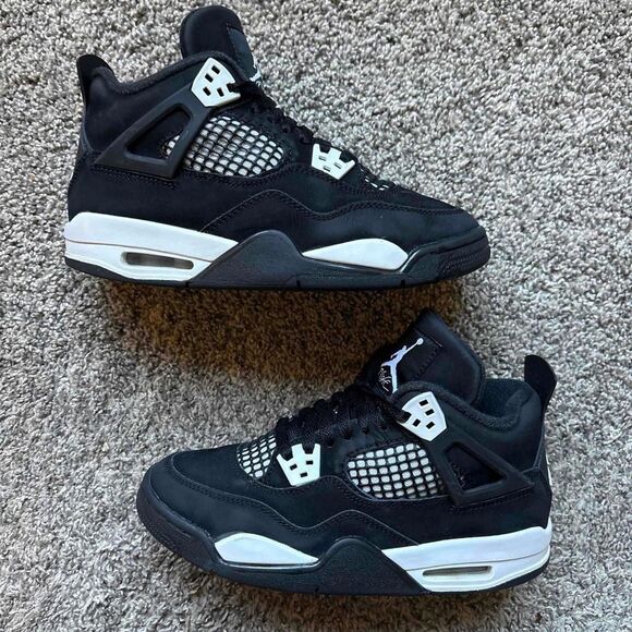 Nike Air Jordan 4 Retro White Thunder Size 5 Youth (Size 6.5 Women's) - Picture 1 of 7